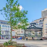 Beautiful apartment in Oostende with Outdoor swimming pool, WiFi&2 Bedrooms