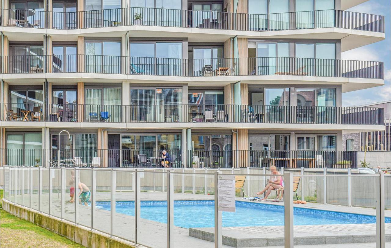 Appartement Beautiful In With Outdoor Swimming Pool, Wifi&2 Bedrooms Oostende