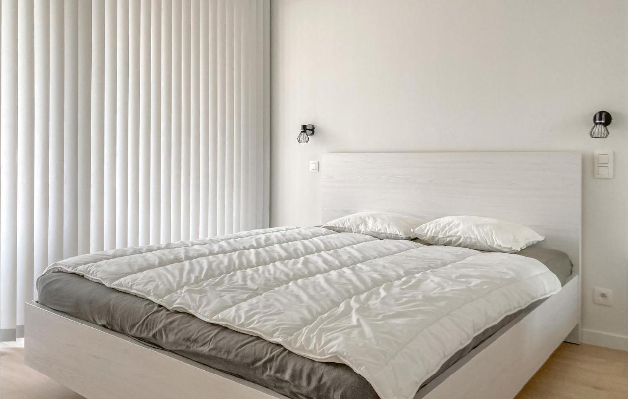 2 Bedroom Stunning In Apartment *