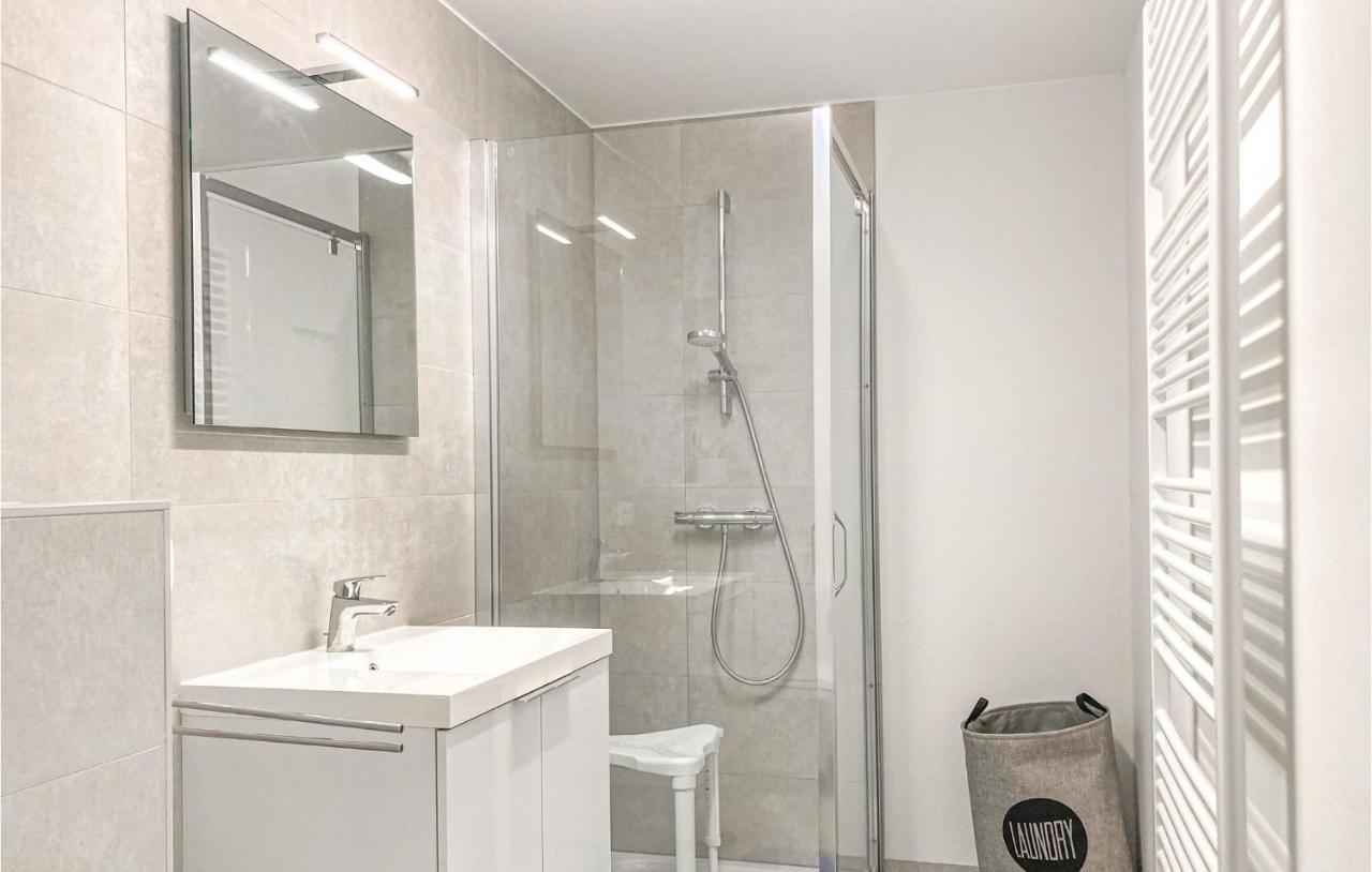 2 Bedroom Stunning In Apartment