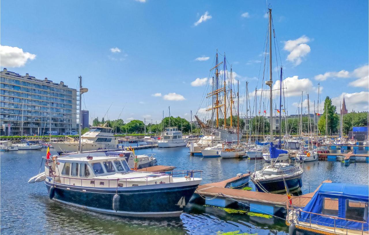 2 Bedroom Stunning In Apartment Ostend